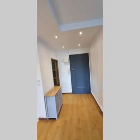 Geneva Step, Grand Appartement Cosy au pied du tram 17 pour le centre de Genève Ambilly