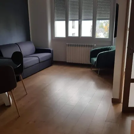 Geneva Step, Grand Appartement Cosy au pied du tram 17 pour le centre de Genève Appartement Ambilly