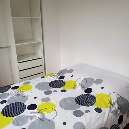 Geneva Step, Grand Appartement Cosy au pied du tram 17 pour le centre de Genève *
